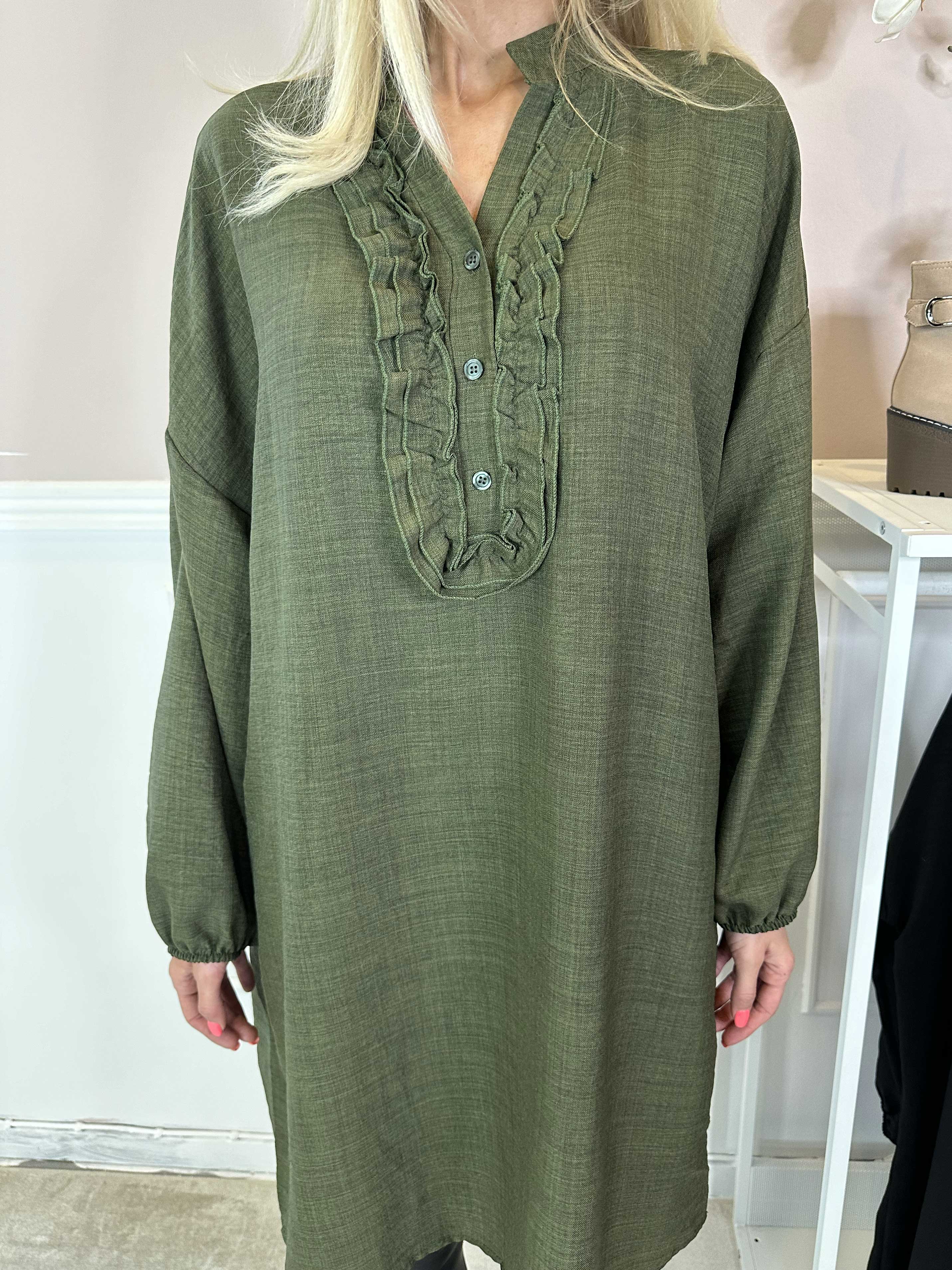 Cassia Plain - Tunikakjole med flæser ved brystet